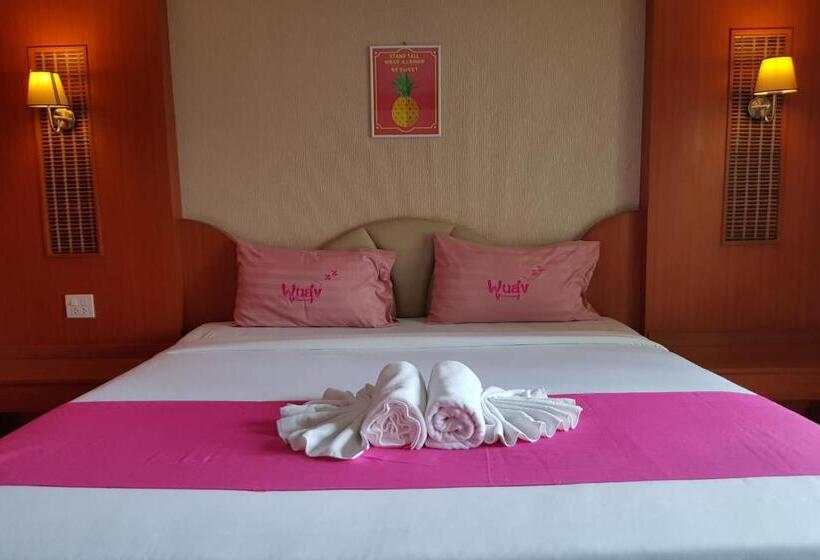 Номер Deluxe Кровать Кинг, Poonsook Phitsanulok Hotel Sha Plus