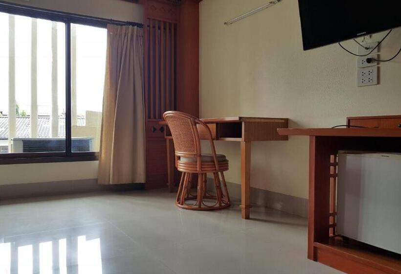 Номер Deluxe, Poonsook Phitsanulok Hotel Sha Plus