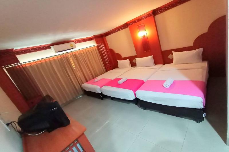 Номер Стандарт Трехместный, Poonsook Phitsanulok Hotel Sha Plus