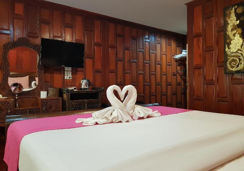 Полулюкс, Poonsook Phitsanulok Hotel Sha Plus