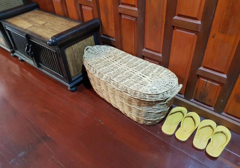 Полулюкс, Poonsook Phitsanulok Hotel Sha Plus