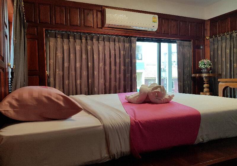 Полулюкс, Poonsook Phitsanulok Hotel Sha Plus