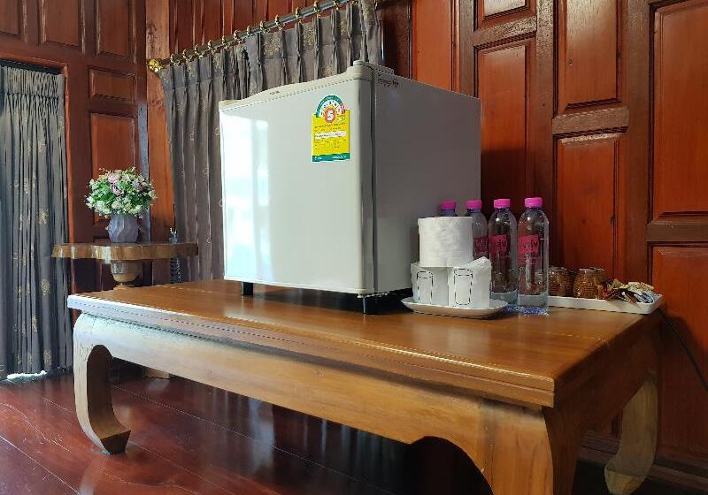 Полулюкс, Poonsook Phitsanulok Hotel Sha Plus