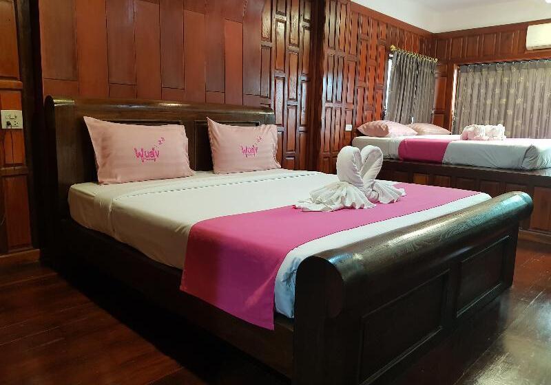 Полулюкс, Poonsook Phitsanulok Hotel Sha Plus