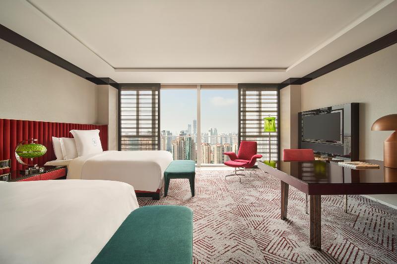Quarto Club, Regent Shanghai Pudong   Complimentary First Round Minibar Per Stay   Including A Bottle Of Wine