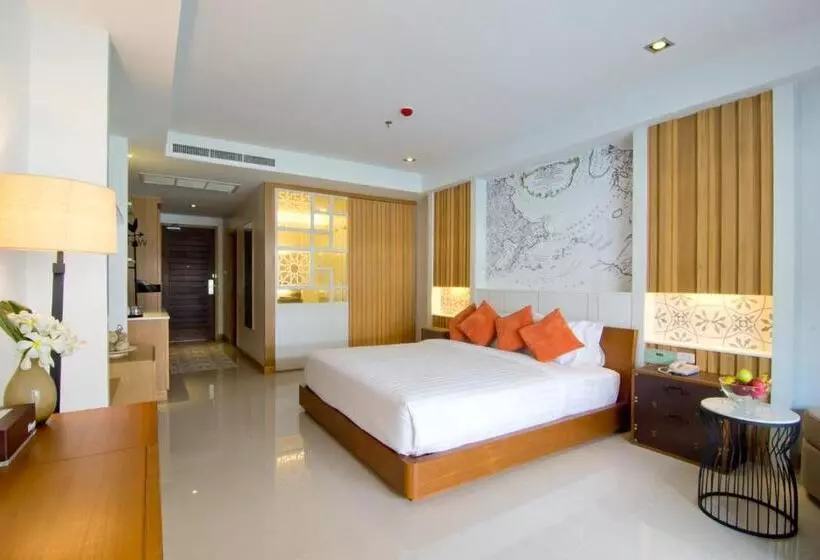 片側に海が見えるデラックスルーム, Welcome World Beachfront Resort