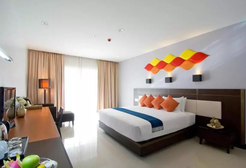 片側に海が見えるデラックスルーム, Welcome World Beachfront Resort
