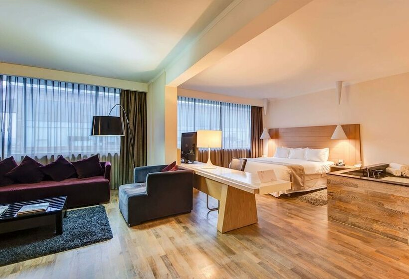 Президентский Люкс, Wyndham Concepcion Pettra