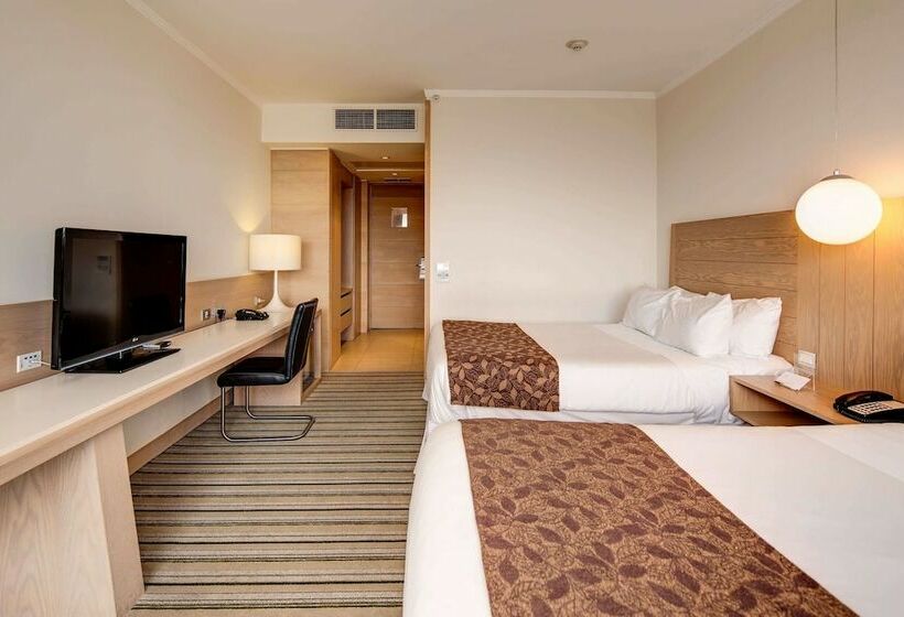 Standaardkamer met 2 Tweepersoonsbedden, Wyndham Concepcion Pettra