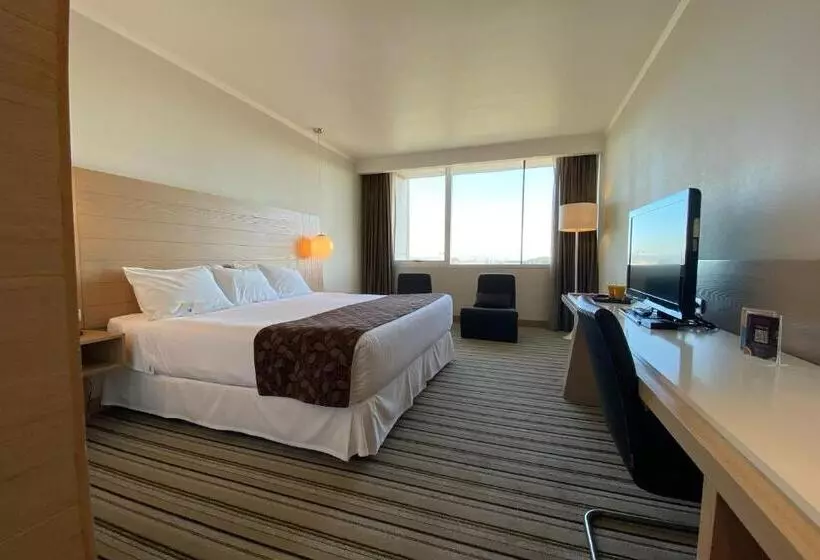 キングサイズベッドのスタンダードルーム, Wyndham Concepcion Pettra