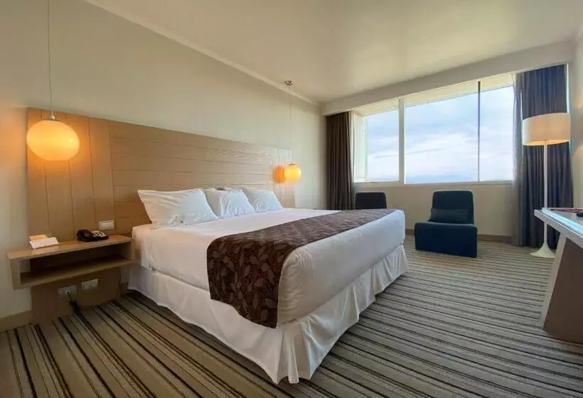 キングサイズベッドのスタンダードルーム, Wyndham Concepcion Pettra