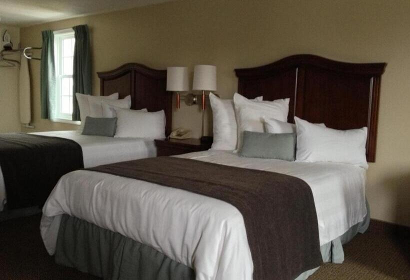 جناح عائلي, Holiday Hill Inn & Suites