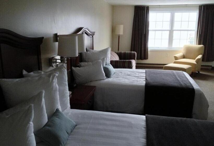 جناح عائلي, Holiday Hill Inn & Suites