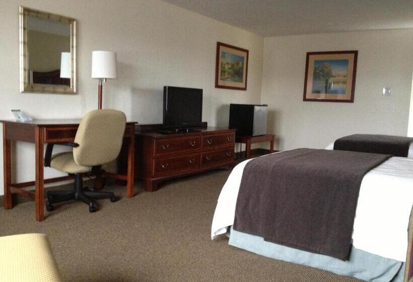 جناح عائلي, Holiday Hill Inn & Suites