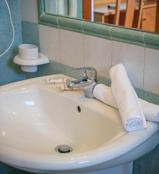 バルコニー付きシングルスタンダードルーム, Abbaidda