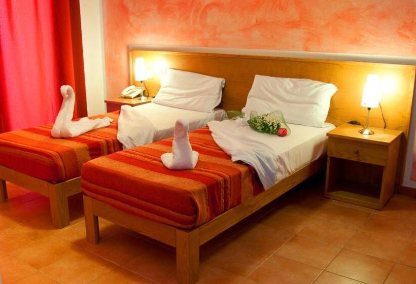 バルコニー付きシングルスタンダードルーム, Abbaidda