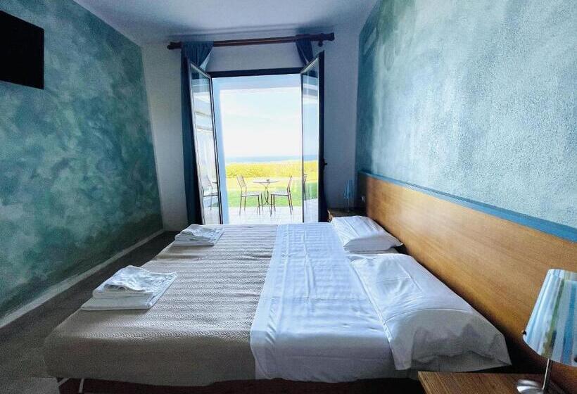 オーシャンビュースタンダードルーム, Abbaidda