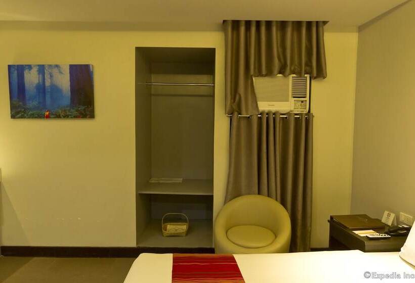 اتاق سوپریور, Castle Peak