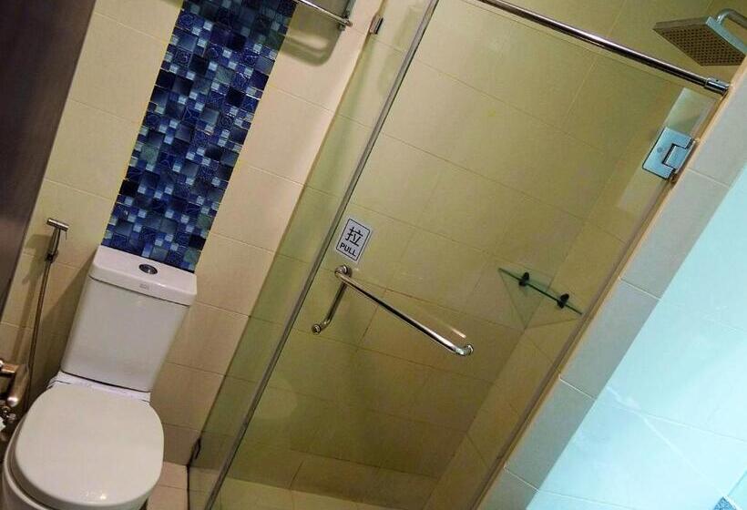 اتاق سوپریور, Castle Peak