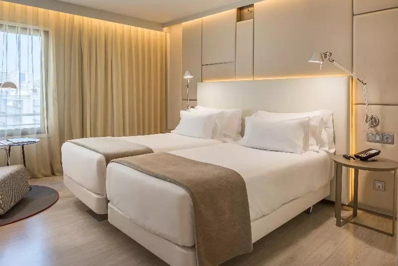 سوییت جونیور با چشمانداز دریا, Ereza Mar - Adults Only