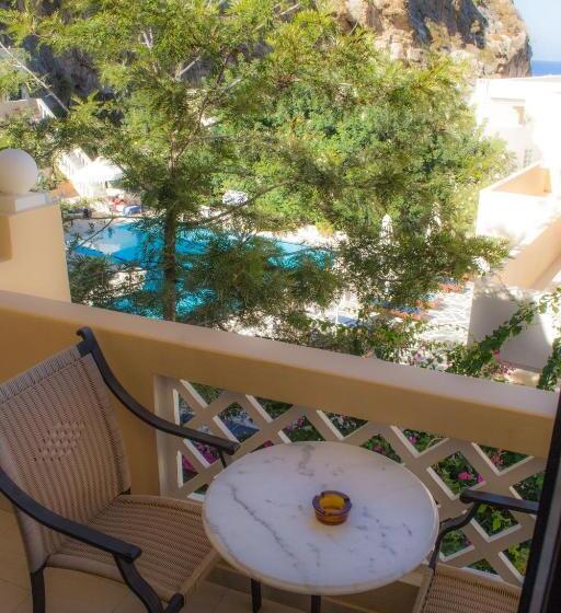 اتاق استاندارد, Kyra Panagia