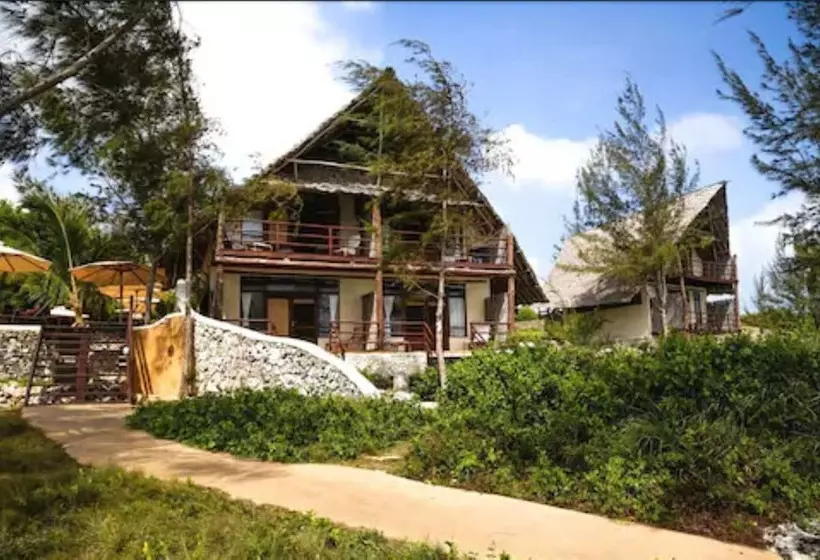 オーシャンビュースイート, Sunshine Marine Lodge