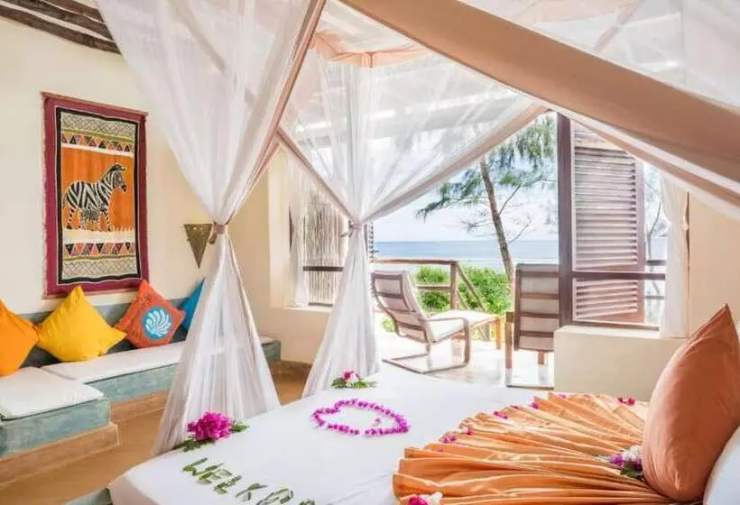 オーシャンビュースイート, Sunshine Marine Lodge