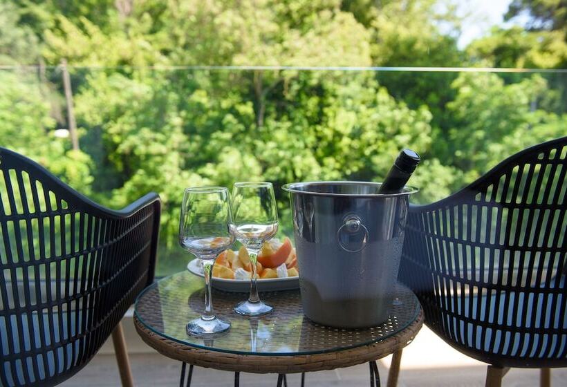 Номер Стандарт Индивидуальный, The Royal