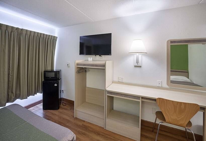 デラックスルーム, Motel 6 Binghamton, Ny