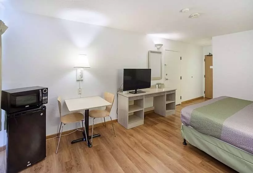 デラックスルーム, Motel 6 Binghamton, Ny