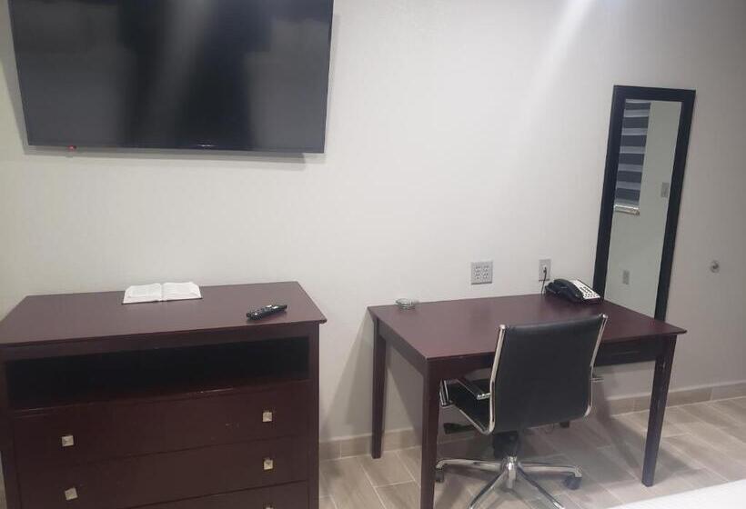 キングサイズベッドのスイートルーム, Cotulla Executive Inn