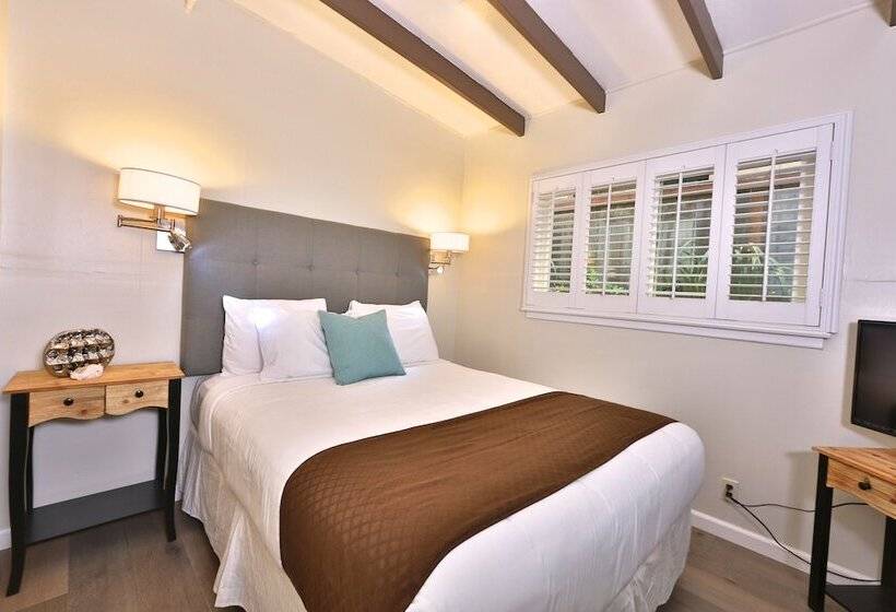 غرفة عائلية, Pleasant Inn