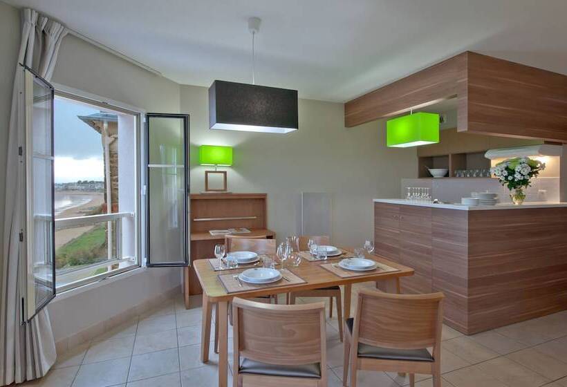 آپارتمان 1 خوابه با چشمانداز دریا, Residence Reine Marine