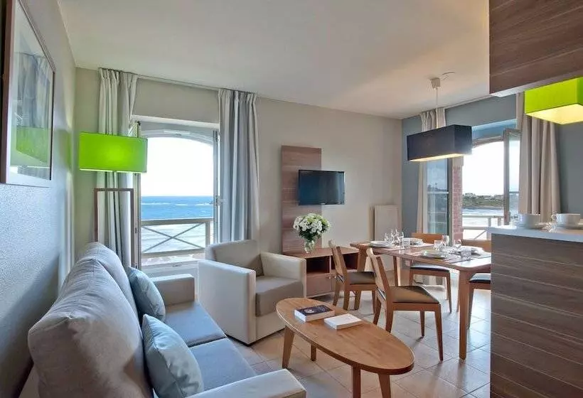 آپارتمان 2 خوابه با چشمانداز دریا, Residence Reine Marine