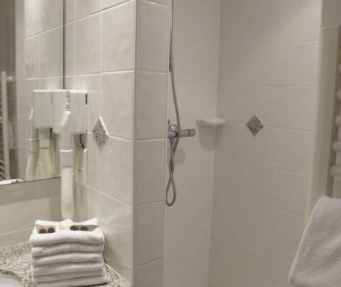 آپارتمان 2 خوابه با چشمانداز دریا, Residence Reine Marine