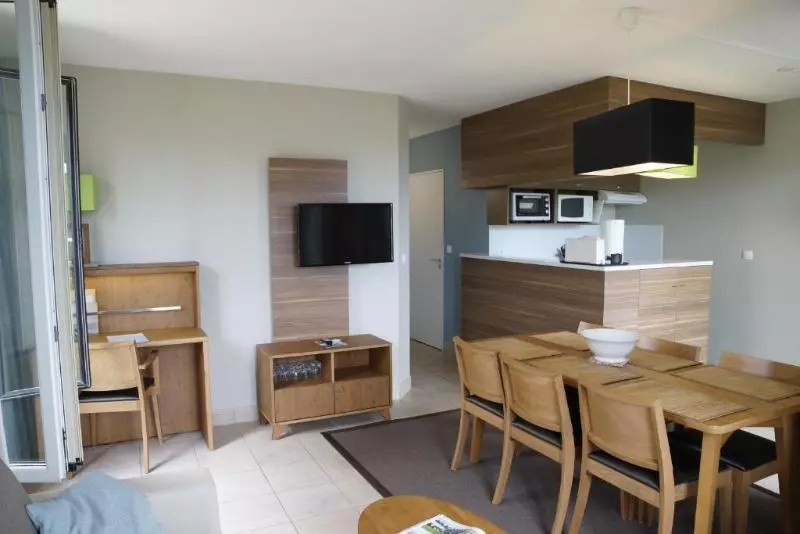 آپارتمان 1 خوابه با چشمانداز جانبی دریا, Residence Reine Marine