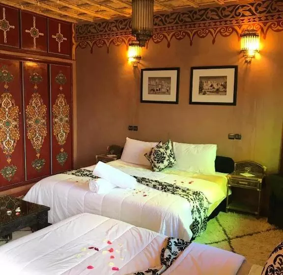اتاق استاندارد سه نفره, Riad Ouarzazate
