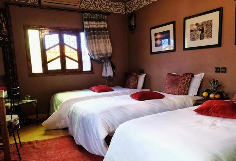 اتاق استاندارد سه نفره, Riad Ouarzazate