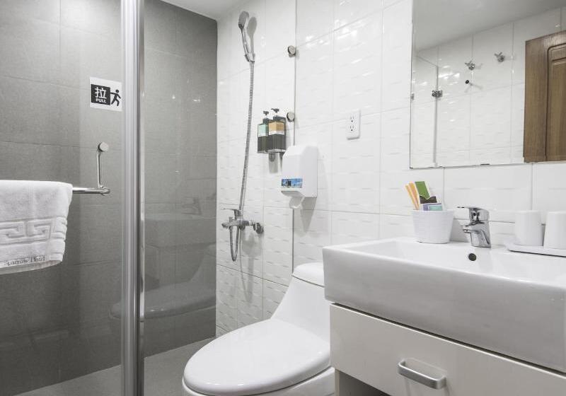 带大床的标准工作室, Towneplace Suites By Marriott York