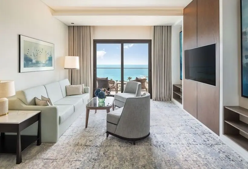 海の見えるエクゼクティブスイート, Address Beach Resort Fujairah