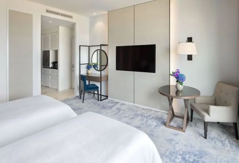 マウンテンビューデラックスルーム, Address Beach Resort Fujairah