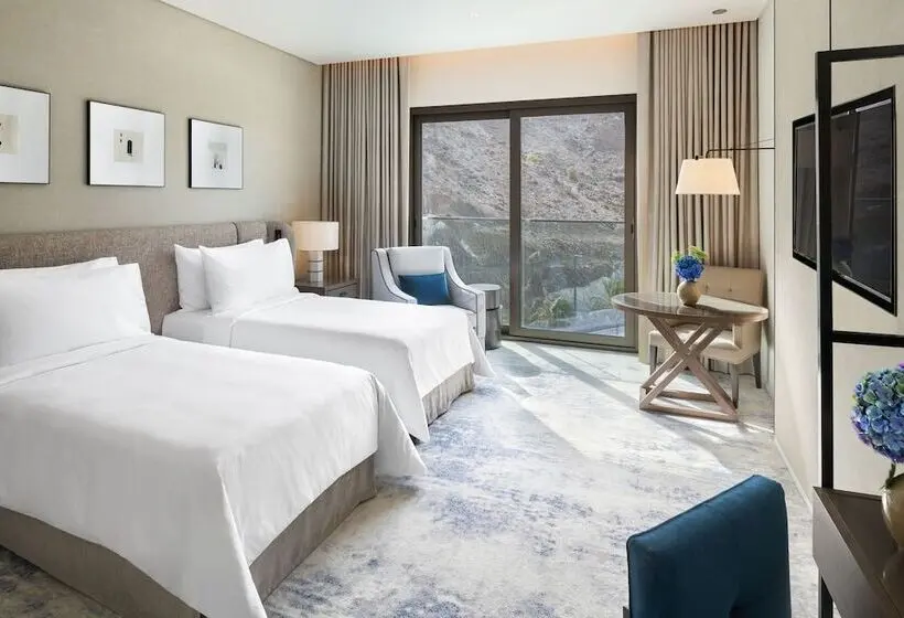マウンテンビューデラックスルーム, Address Beach Resort Fujairah