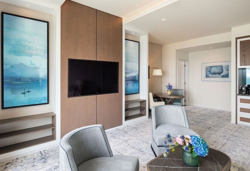 2 Bedrooms Apartment Mountain View, Address Beach Resort Fujairah