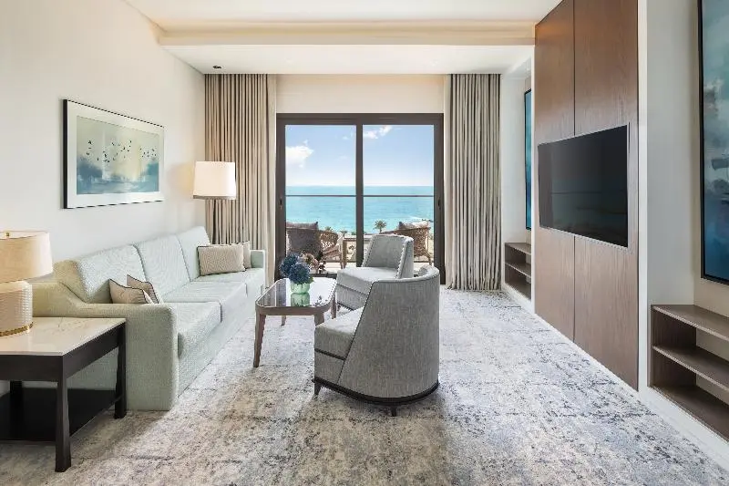 海の見えるエクゼクティブスイート, Address Beach Resort Fujairah