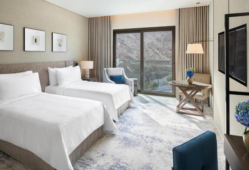 Deluxe Room Mountain View, Address Beach Resort Fujairah