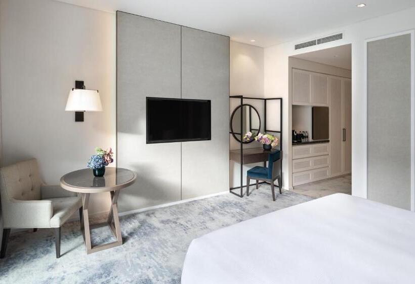 اتاق لوکس با تخت بزرگ, Address Beach Resort Fujairah