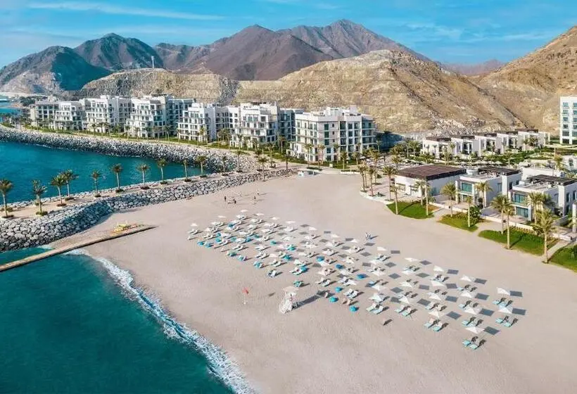 海の見える２ベッドルームアパートメント, Address Beach Resort Fujairah