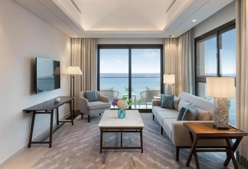 海の見える２ベッドルームアパートメント, Address Beach Resort Fujairah