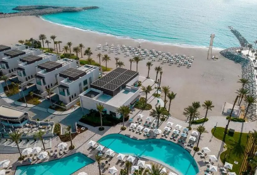 ３ベッドルームアパートメント, Address Beach Resort Fujairah