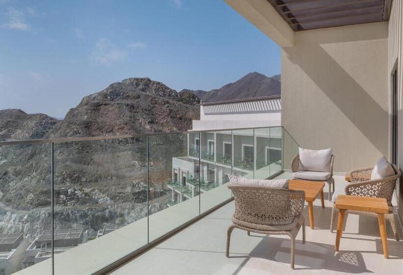 3 Bedroom Suite, Address Beach Resort Fujairah